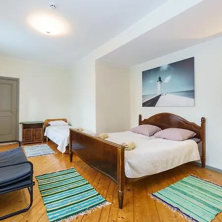 Exclusive House In Old Town تالين