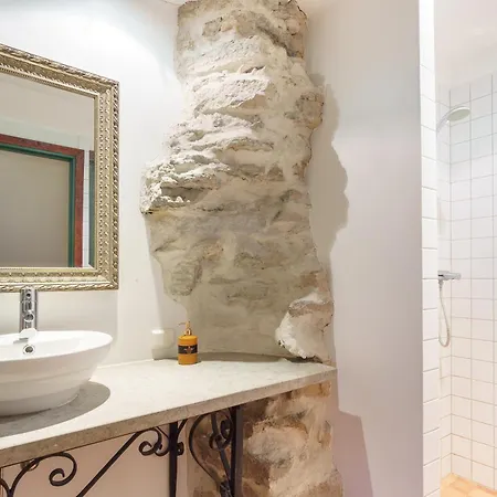 Exclusive House In Old Town