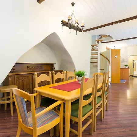 Vakantiehuis Exclusive House In Old Town Tallinn