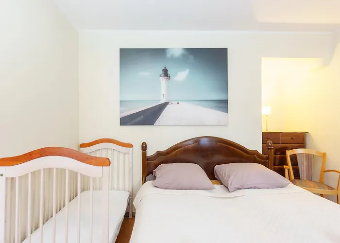 Exclusive House In Old Town Semesterbostad