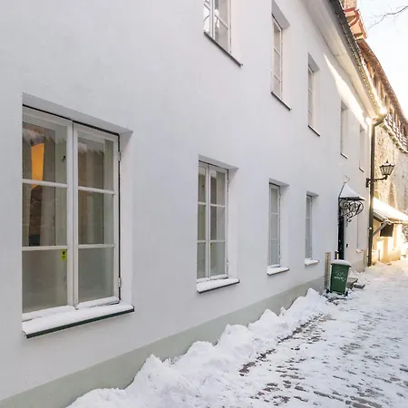 Exclusive House In Old Town Puhkemaja Tallinn