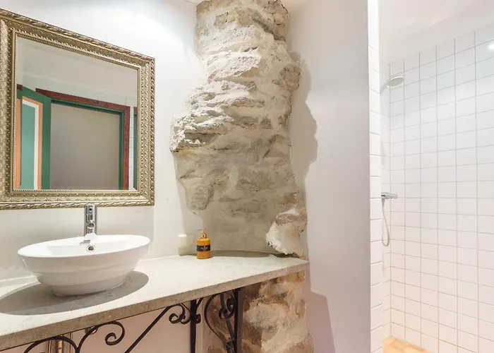 Exclusive House In Old Town